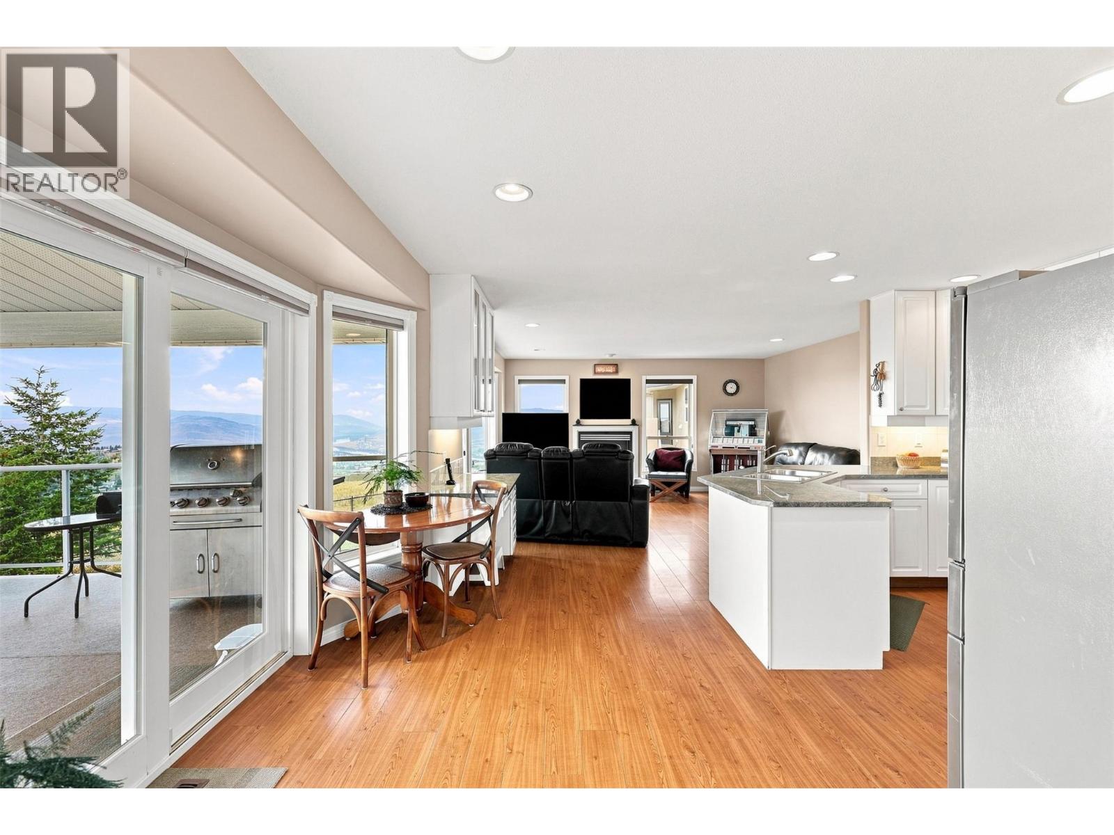 2003 MUIRFIELD Road - Image 9