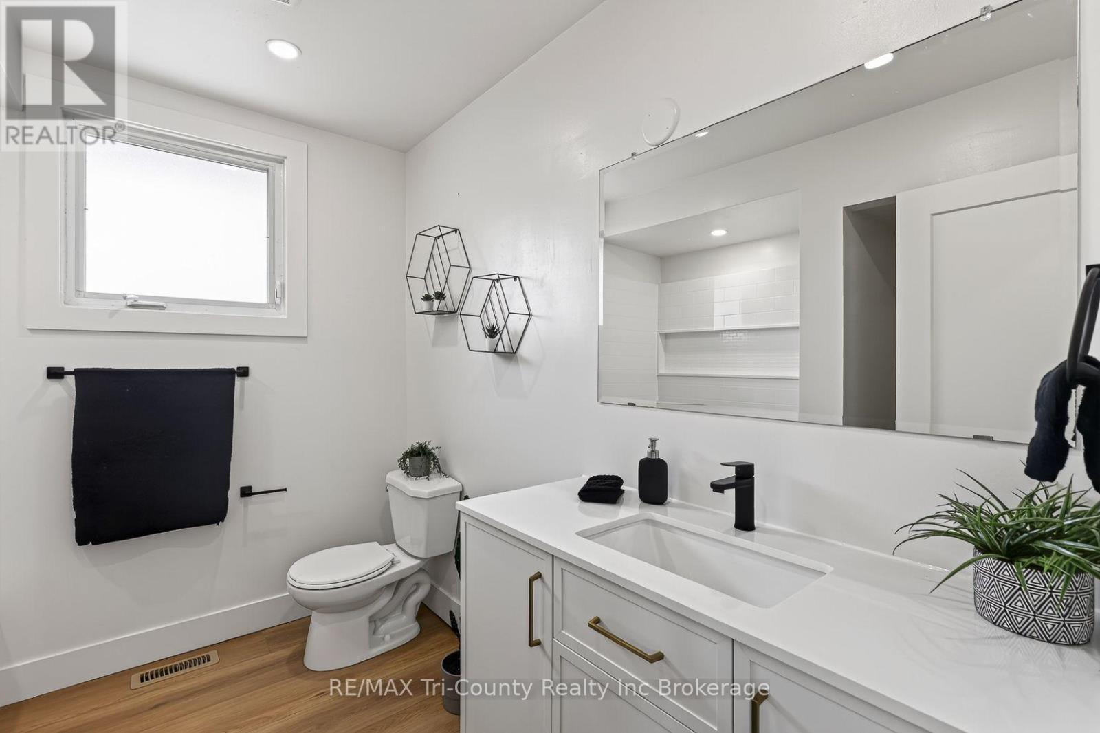 61 AIREY AVENUE - Image 21