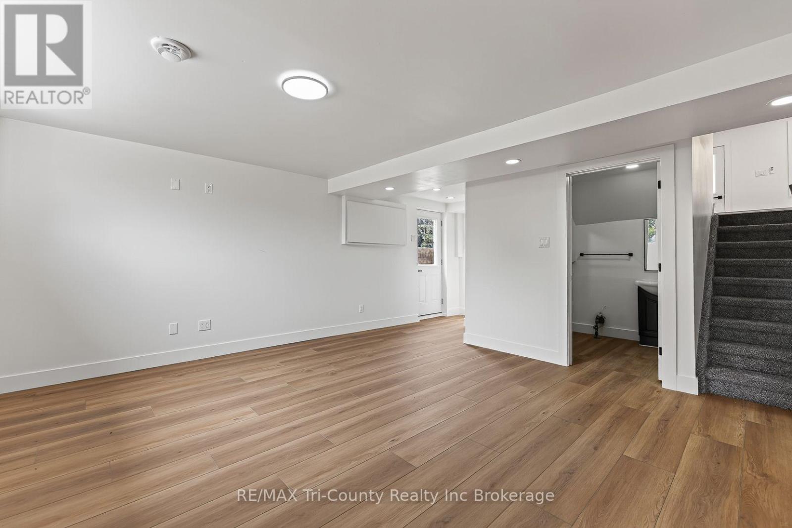 61 AIREY AVENUE - Image 26
