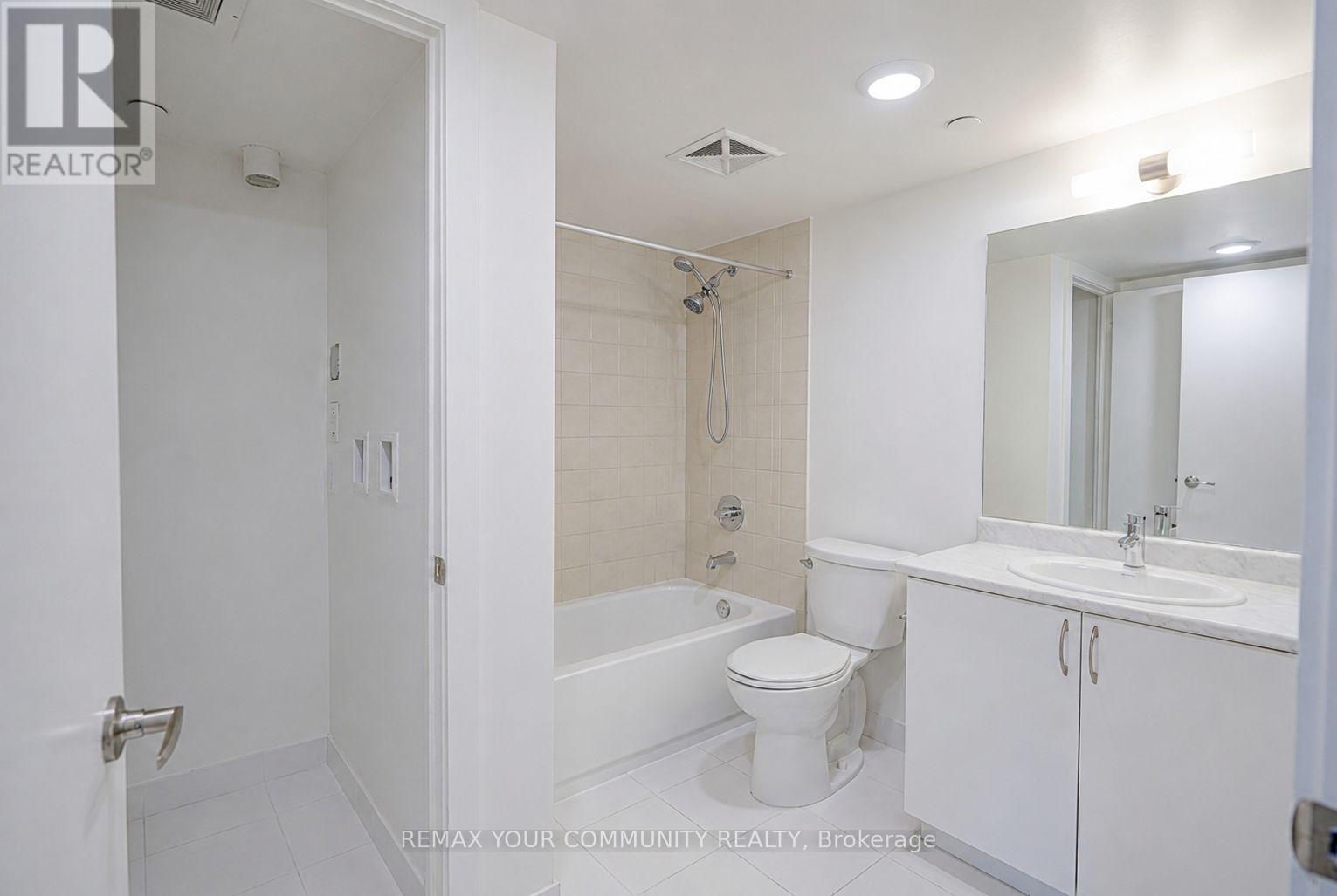 #909 1346 DANFORTH ROAD E - 12