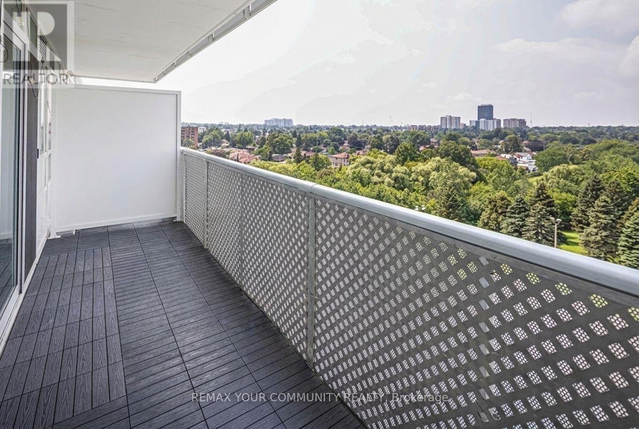 #909 1346 DANFORTH ROAD E - 15