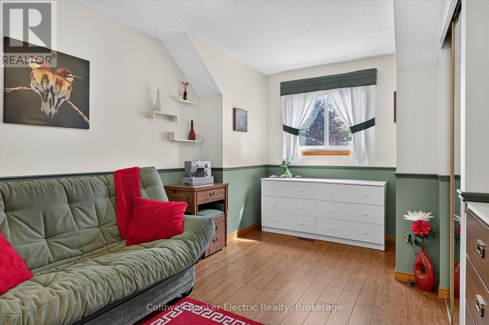 948 SMITHSIDE COURT - 27