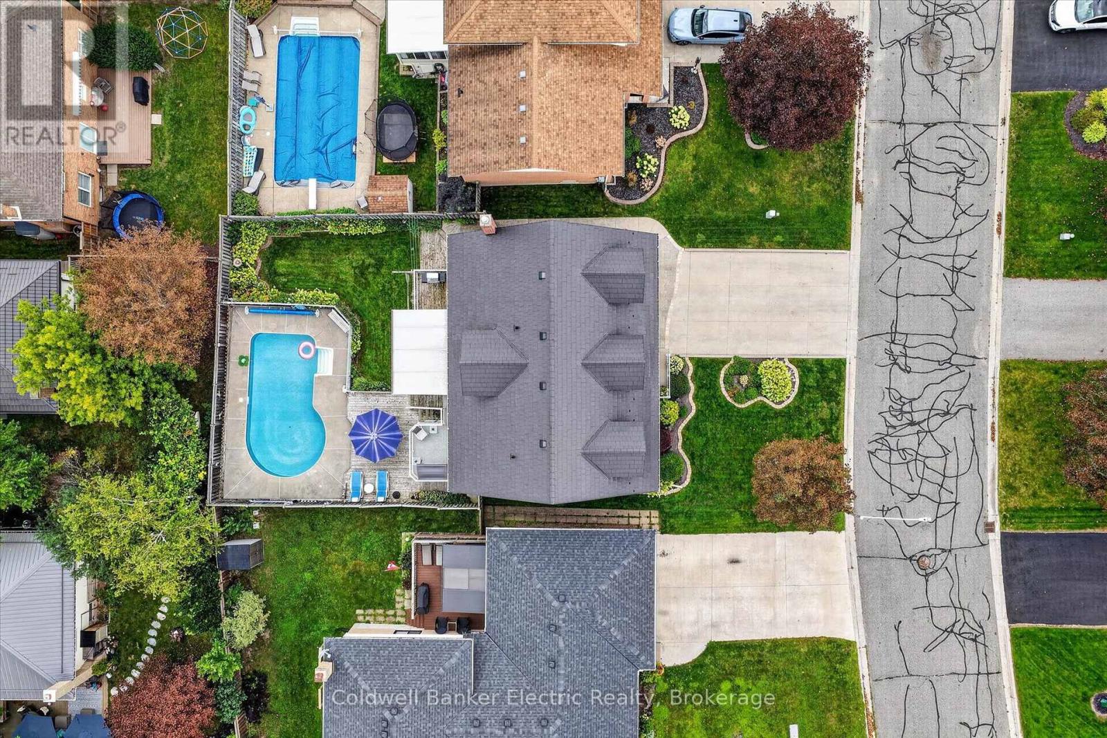 948 SMITHSIDE COURT - 41