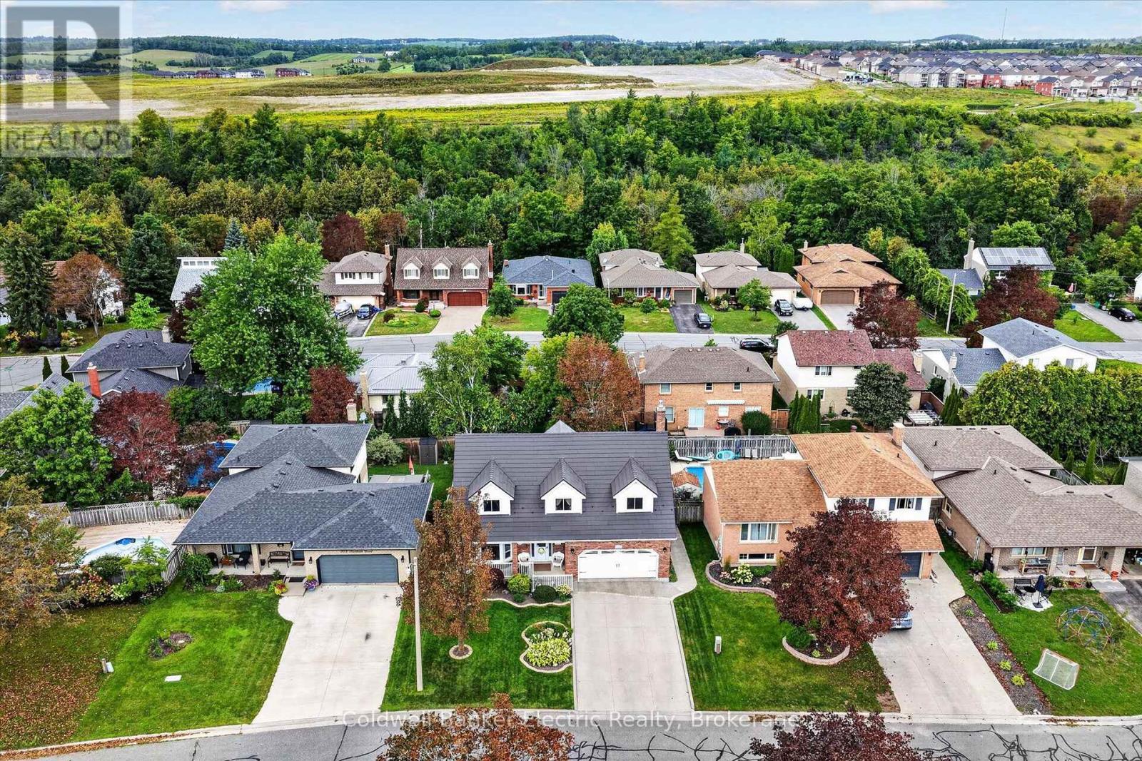 948 SMITHSIDE COURT - 42