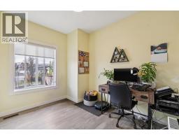 5pc Bathroom - 1532 Ravensmoor Way Se, Airdrie, AB T4A0V9 Photo 17