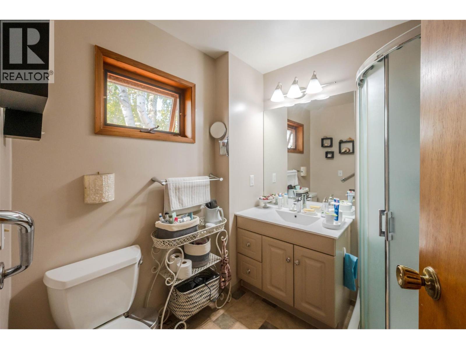 975 Heron Court, Oliver