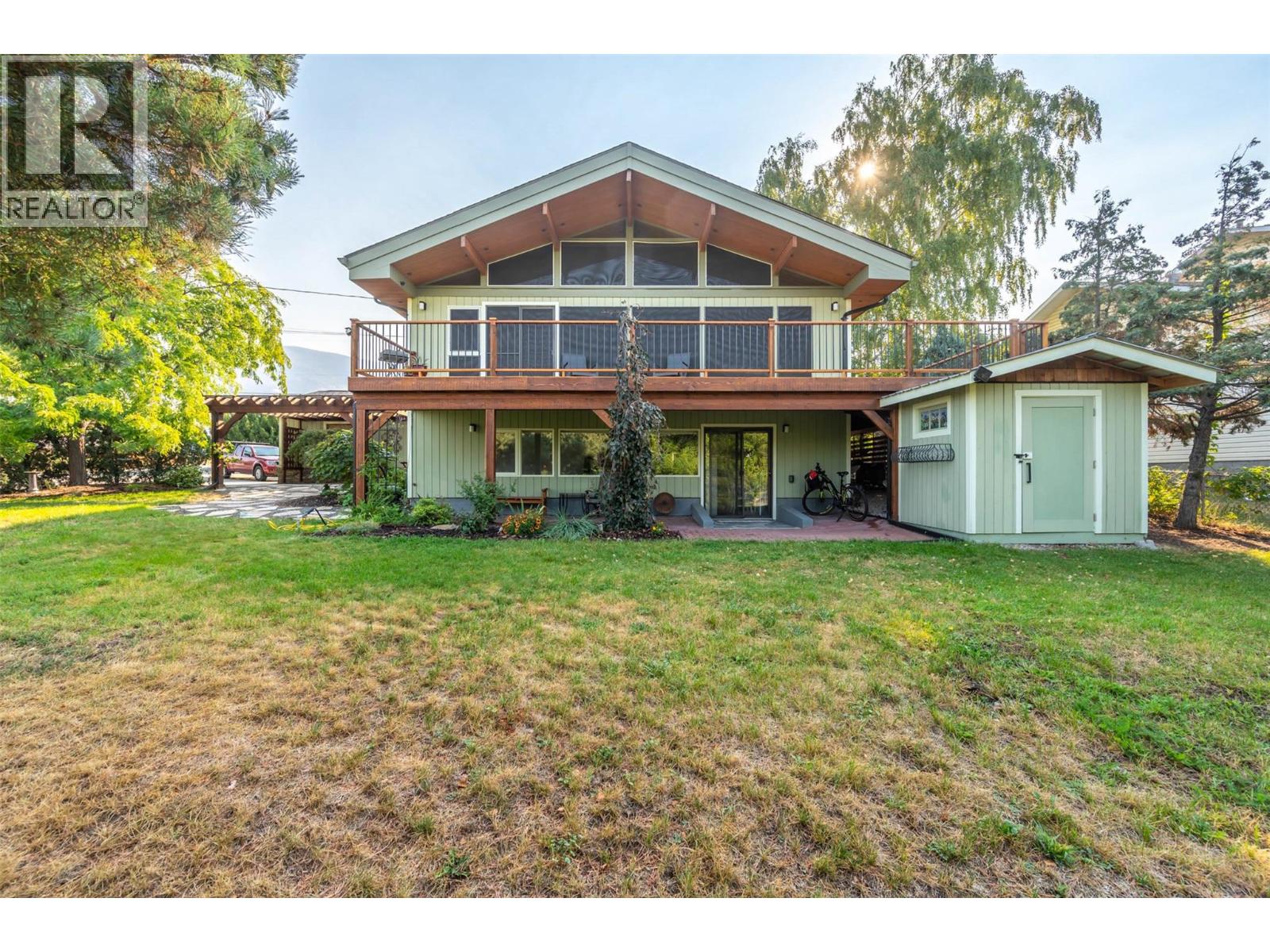 975 Heron Court, Oliver