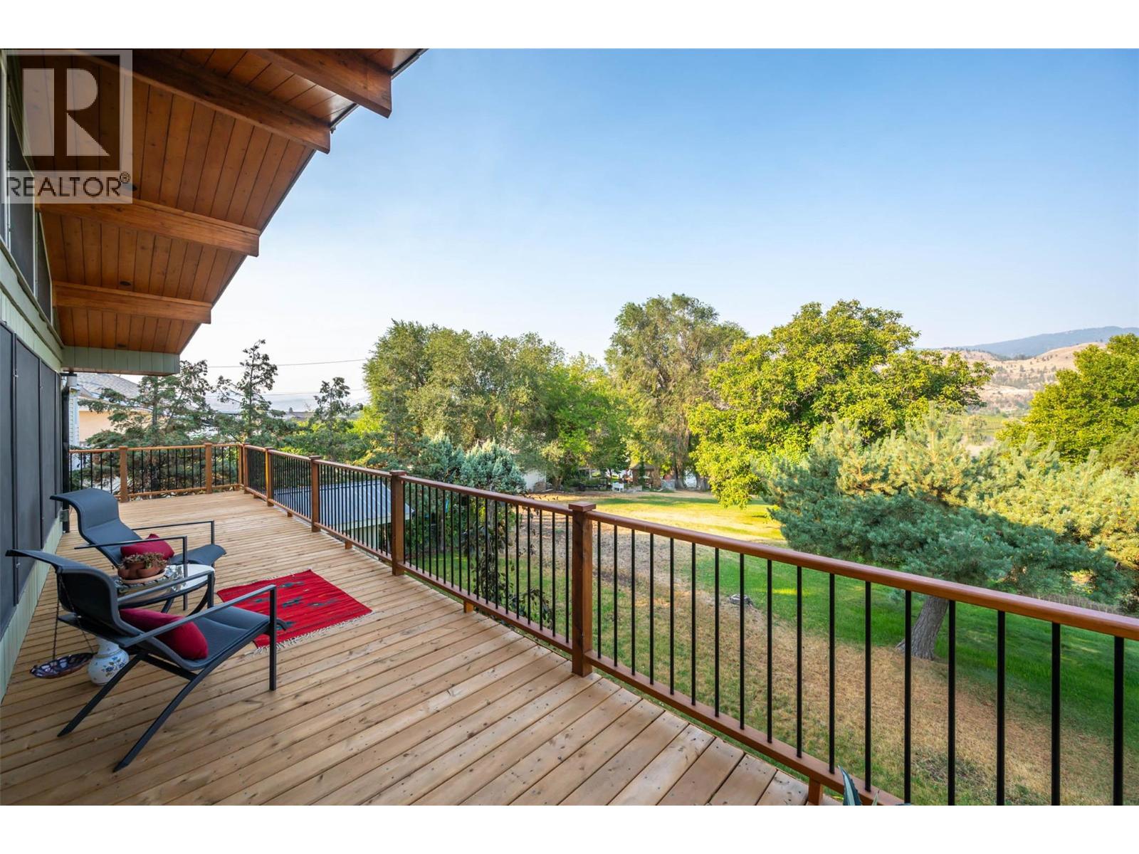 975 Heron Court, Oliver