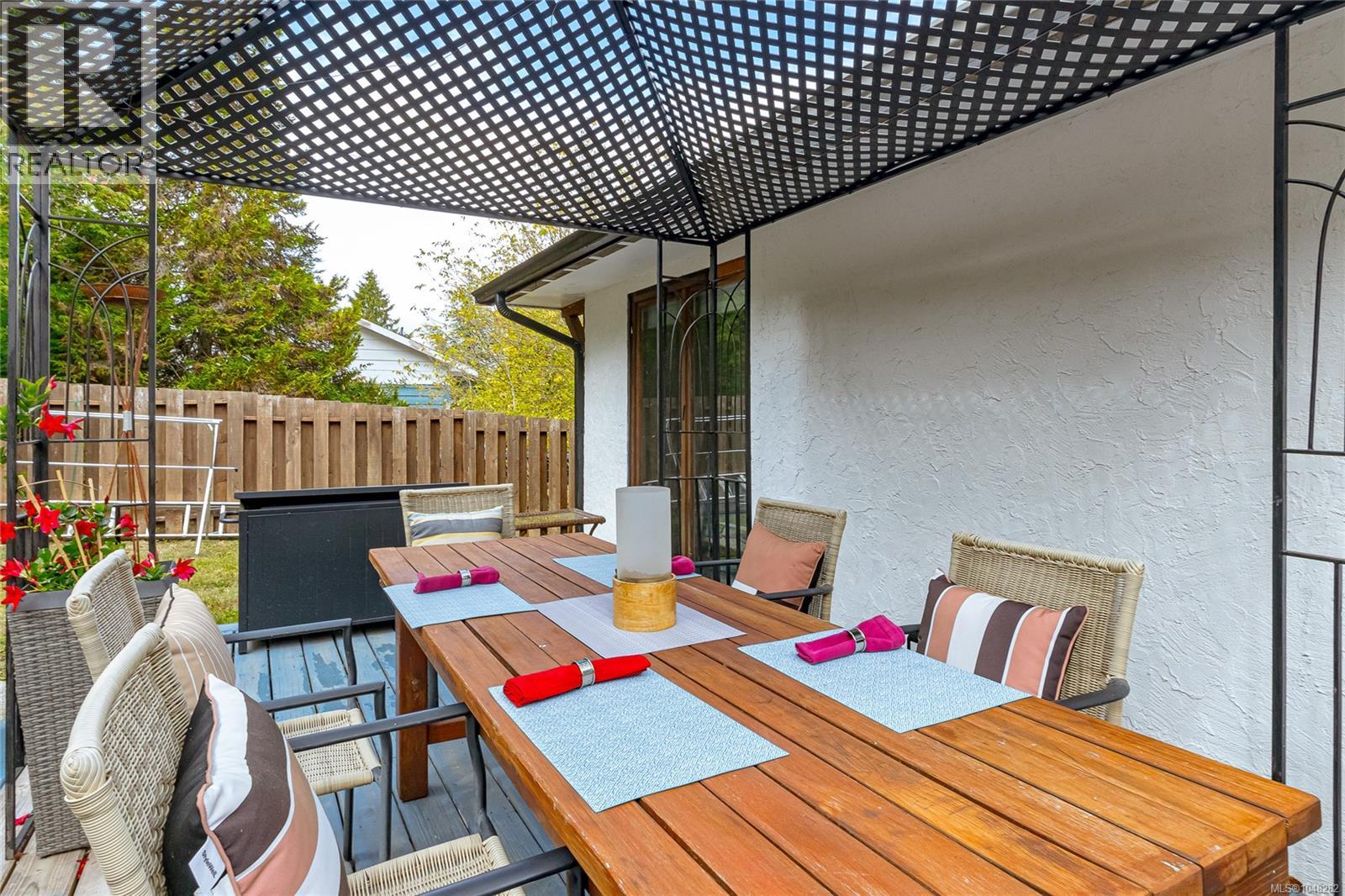 1610 Glen Rd - Image 27