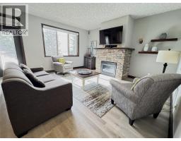 300 Bighorn Boulevard Unit# 322d, Radium Hot Springs, BC V0A1M0 Photo 18