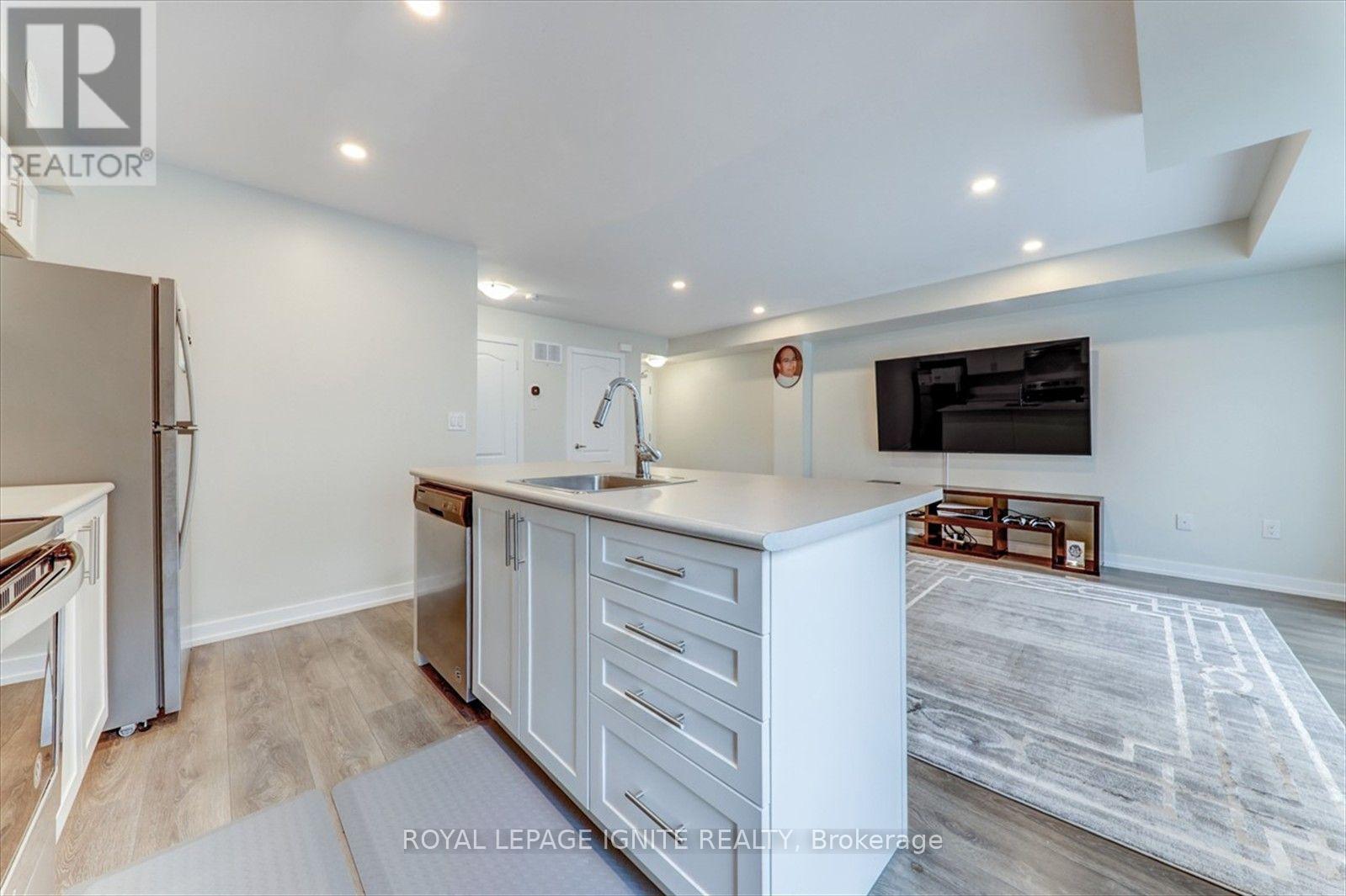 #2704 2 GABLE HURST WAY - 15