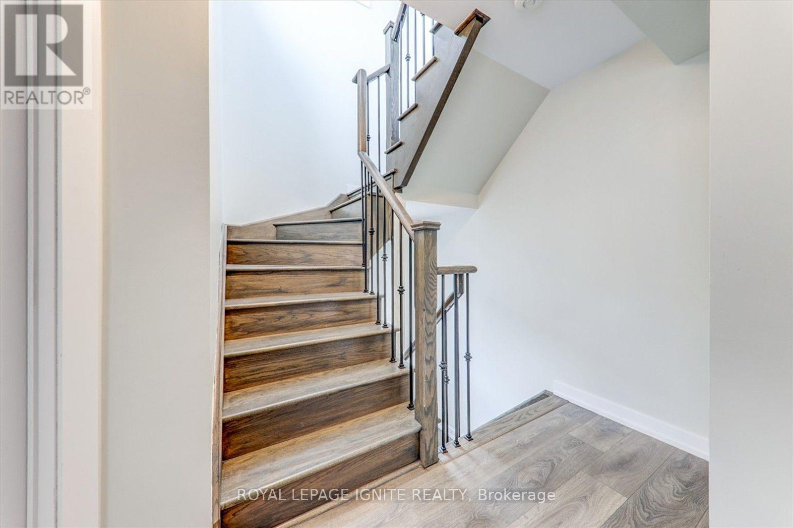 #2704 2 GABLE HURST WAY - 17