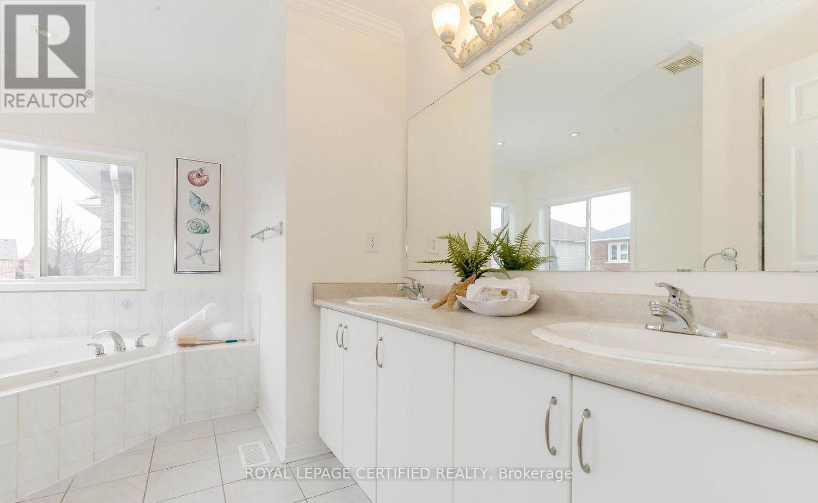 2452 PATHFINDER DRIVE - Image 27