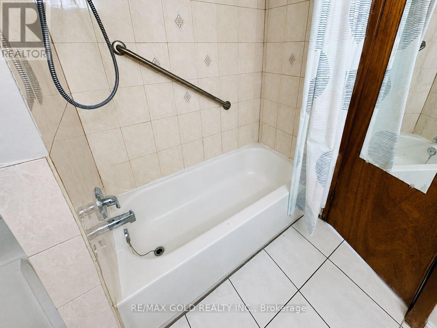 7383 MANION ROAD - 15