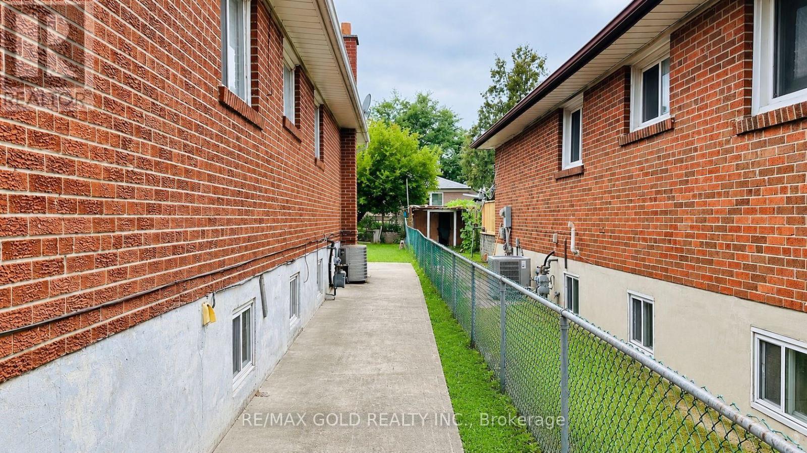 7383 MANION ROAD - 22
