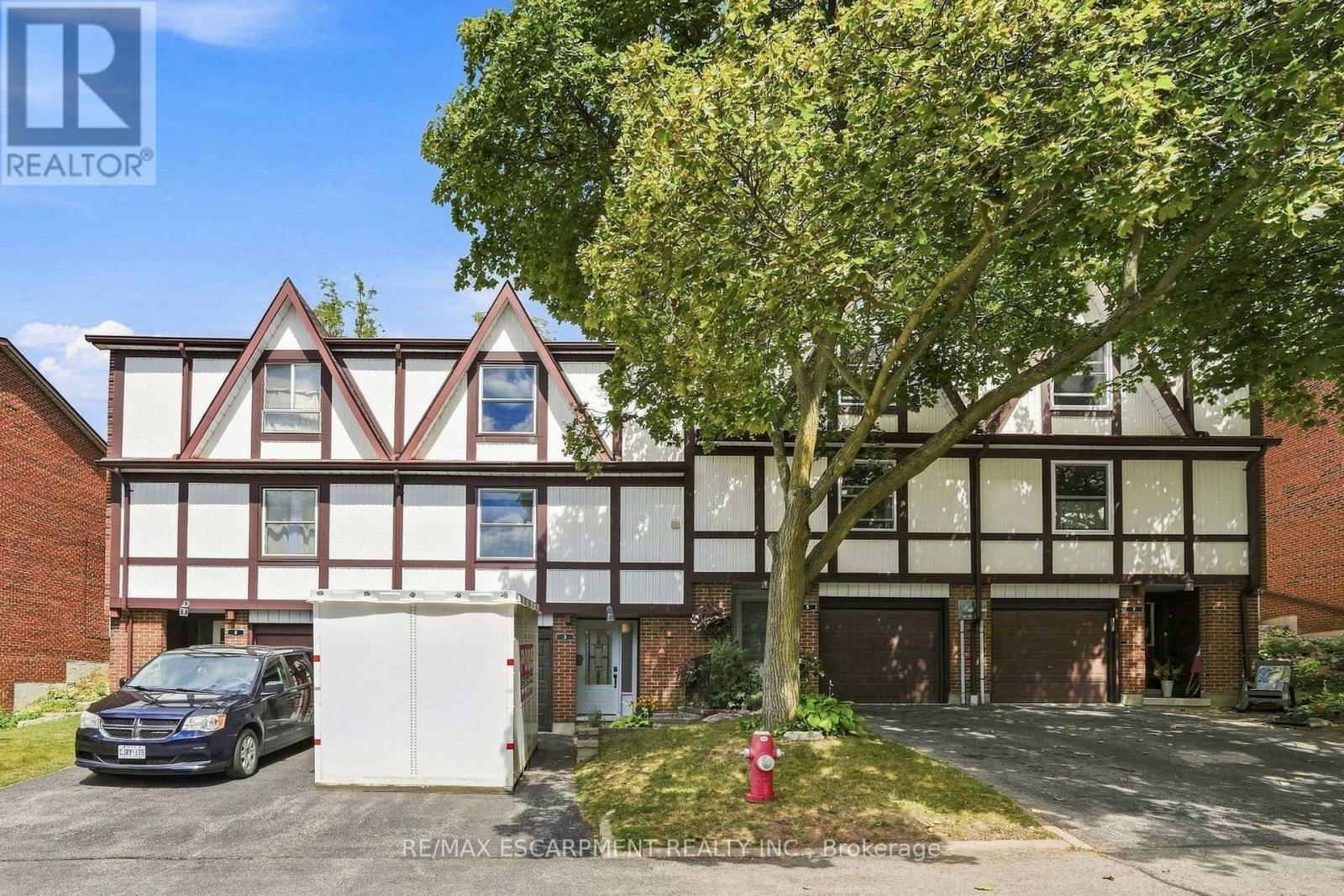 Photo of 3 Burdock Lane