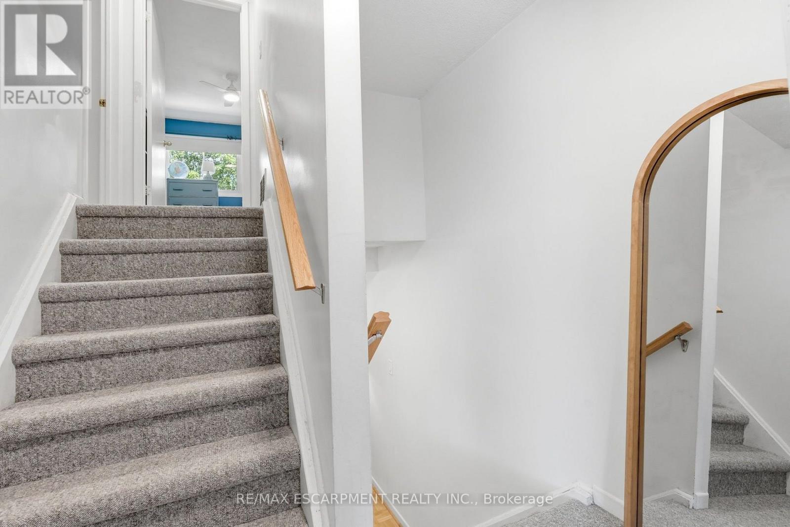 #33 3 BURDOCK LANE - 17