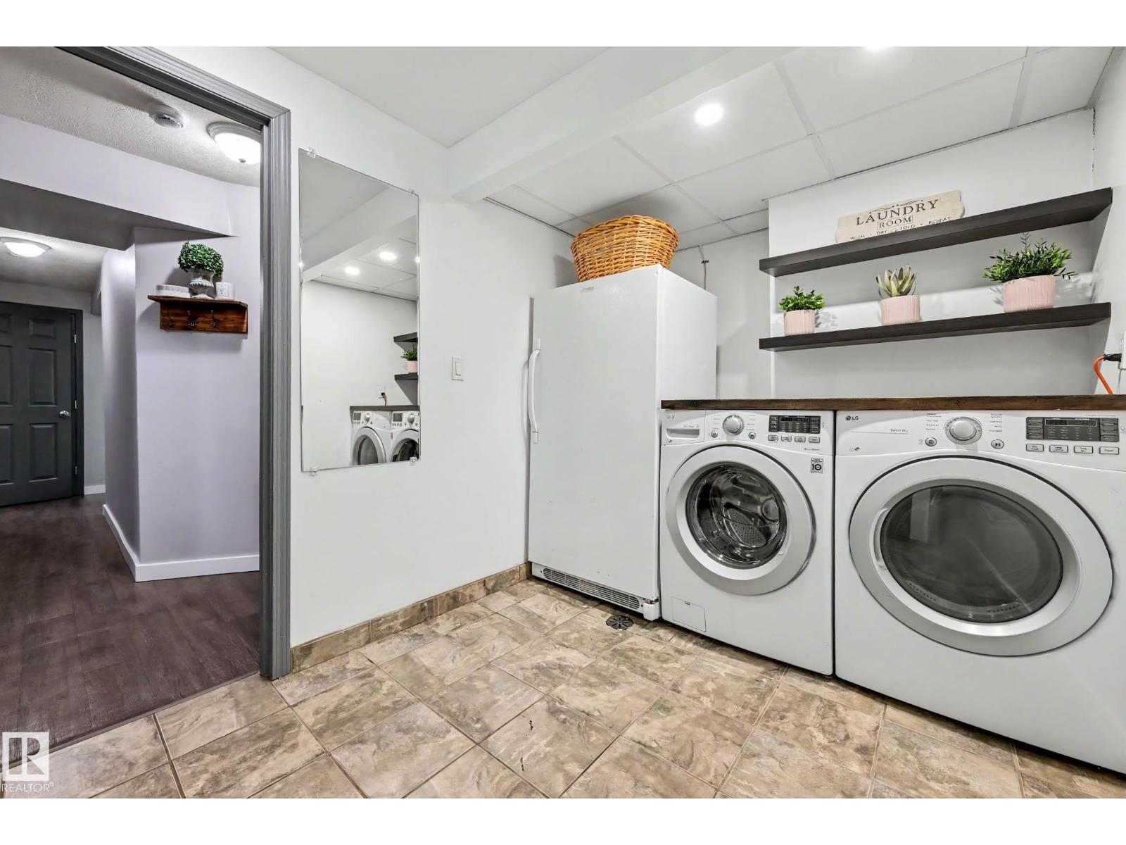 12115 40 AV NW - 25