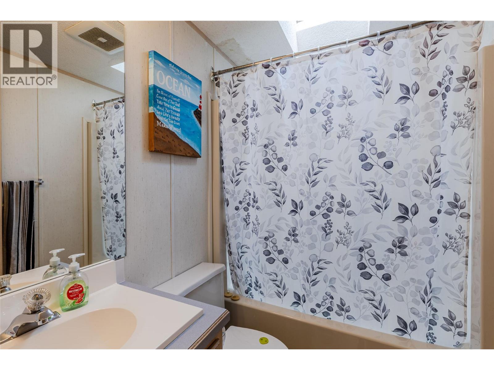 404 Ash Road - Image 38
