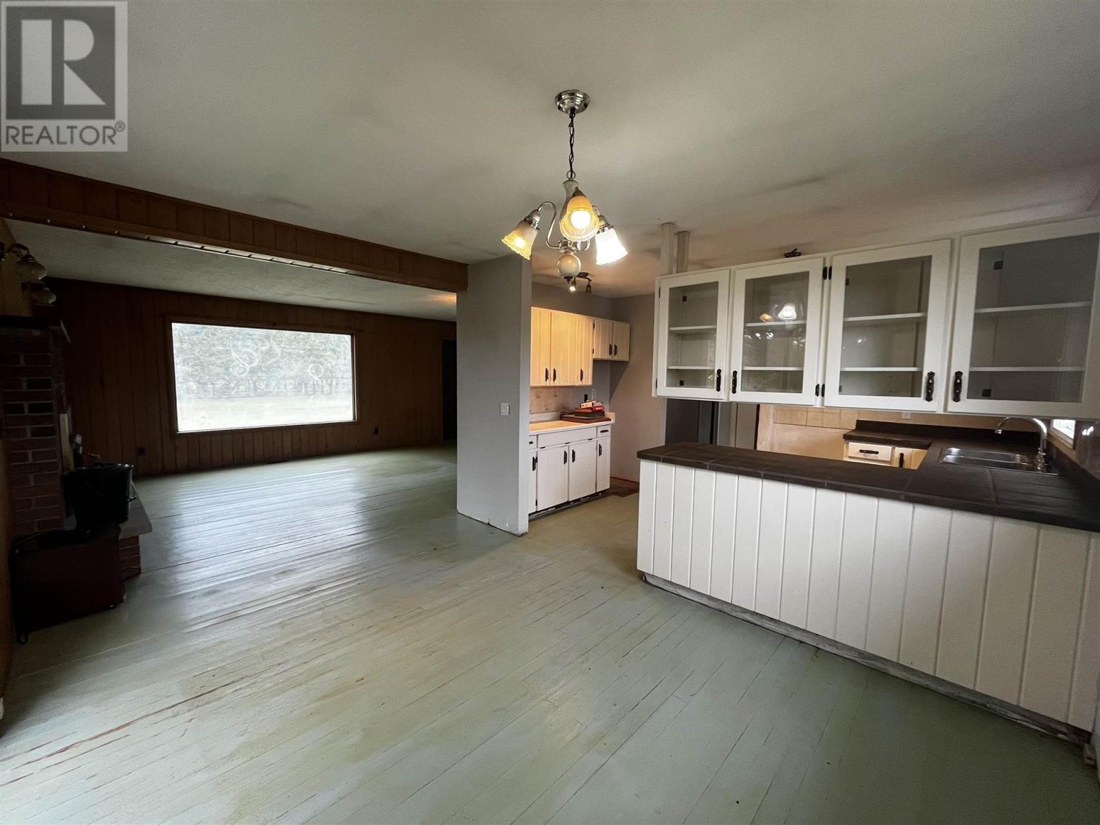 2277 D Line RD - 28