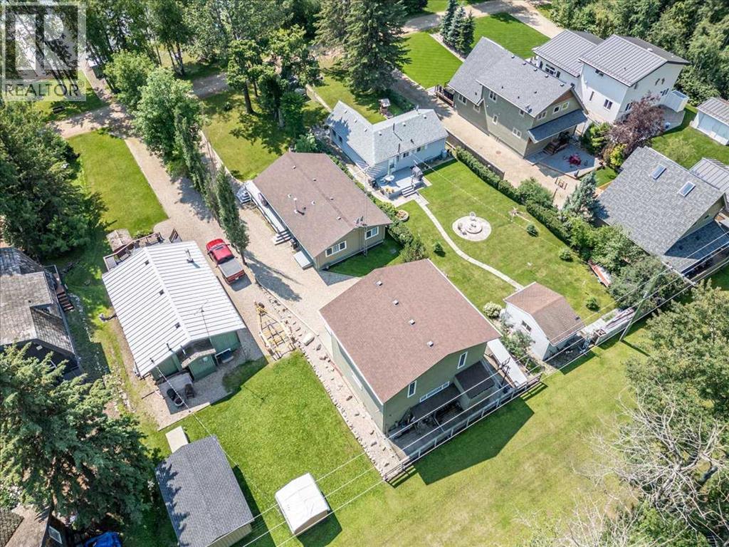 16 Lakeshore DR - 28