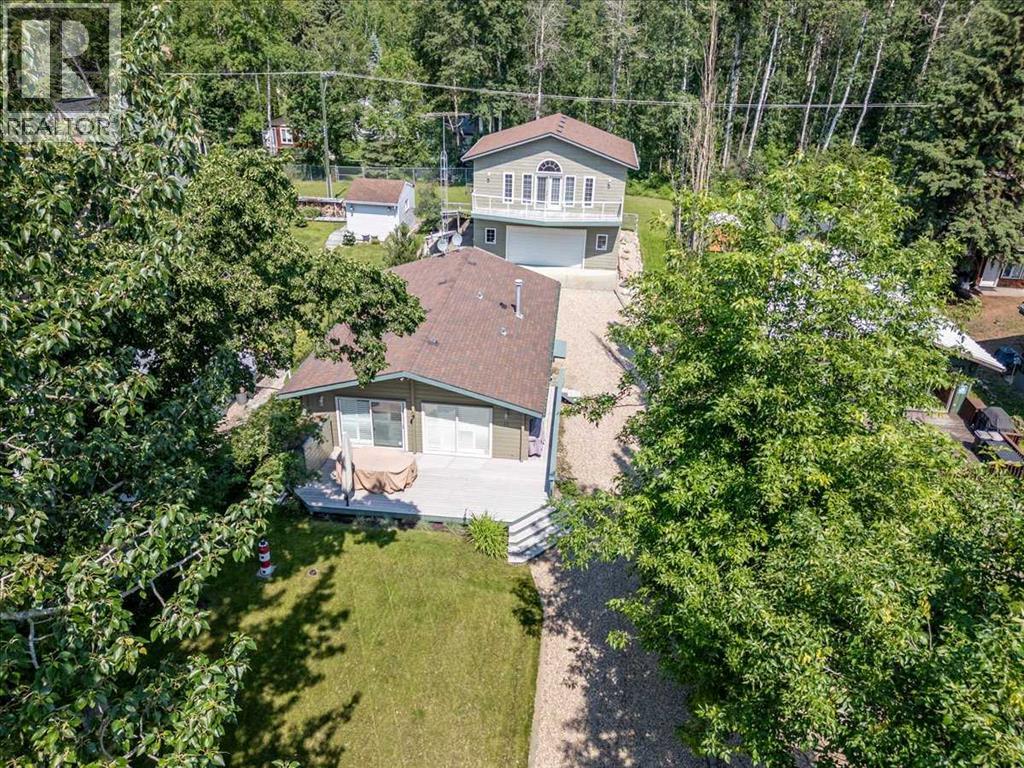 16 Lakeshore DR - 39