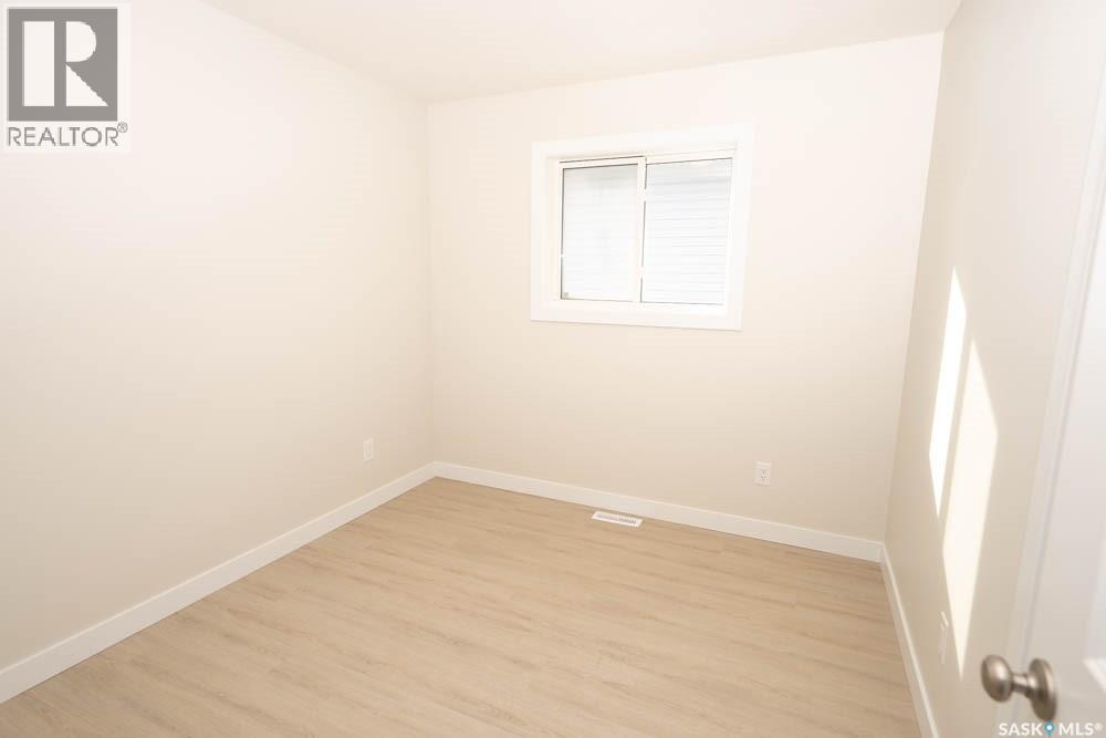 606 Yuel CRESCENT - 21