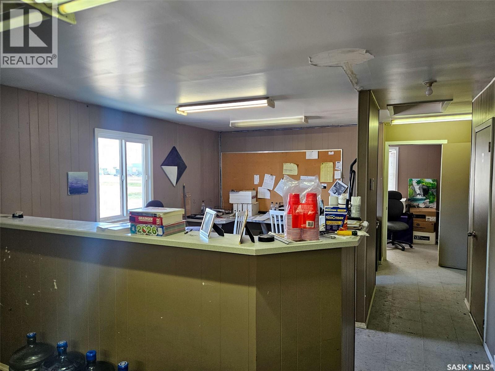 2315 North Service ROAD W, Swift Current, Saskatchewan, S9H5L2, Swift Current, Saskatchewan — photo 5 of 5