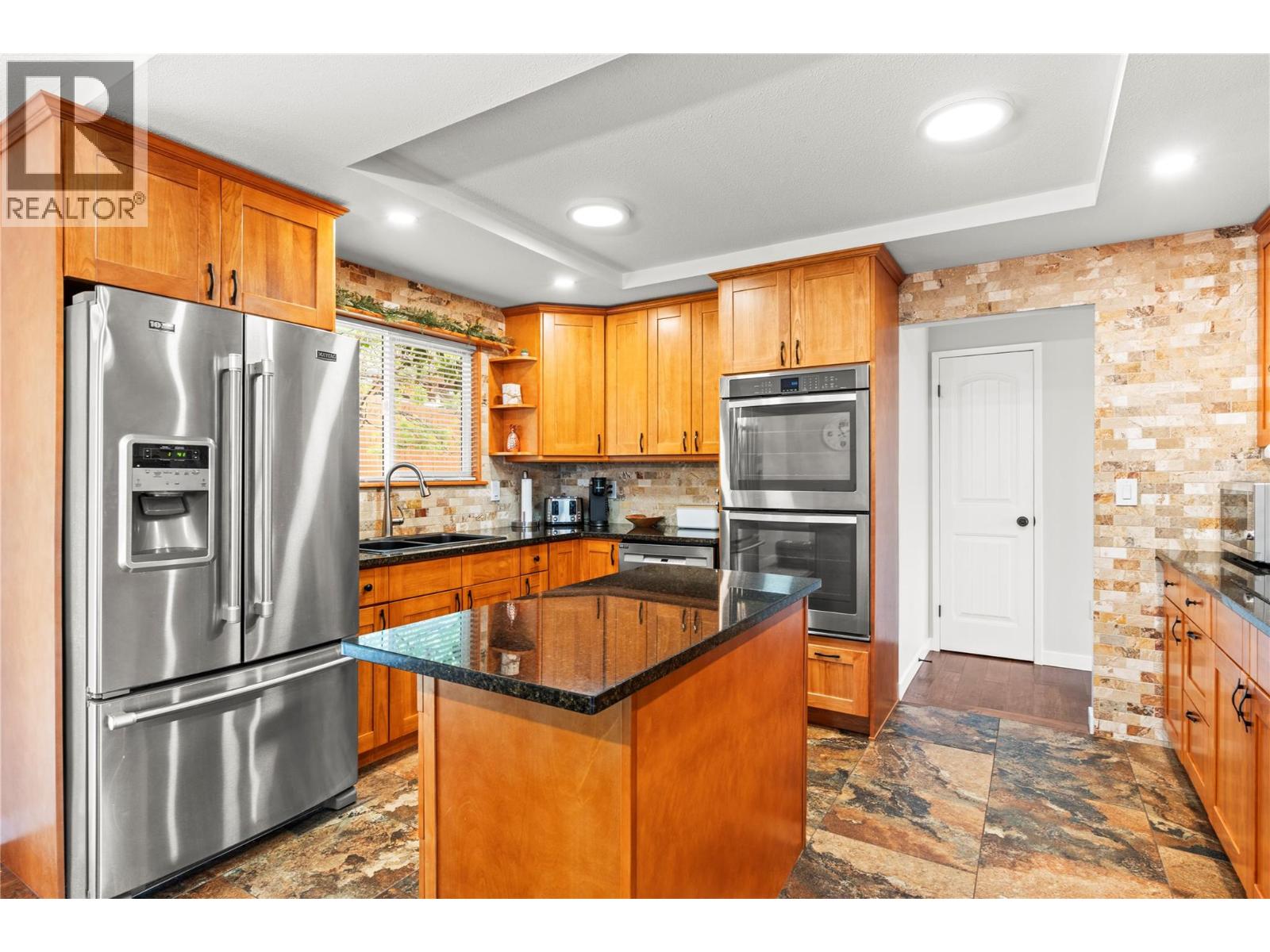  14487 Oyama Road, Lake Country