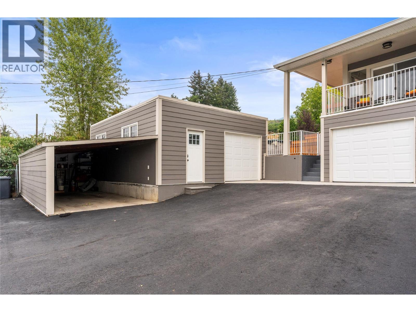  14487 Oyama Road, Lake Country