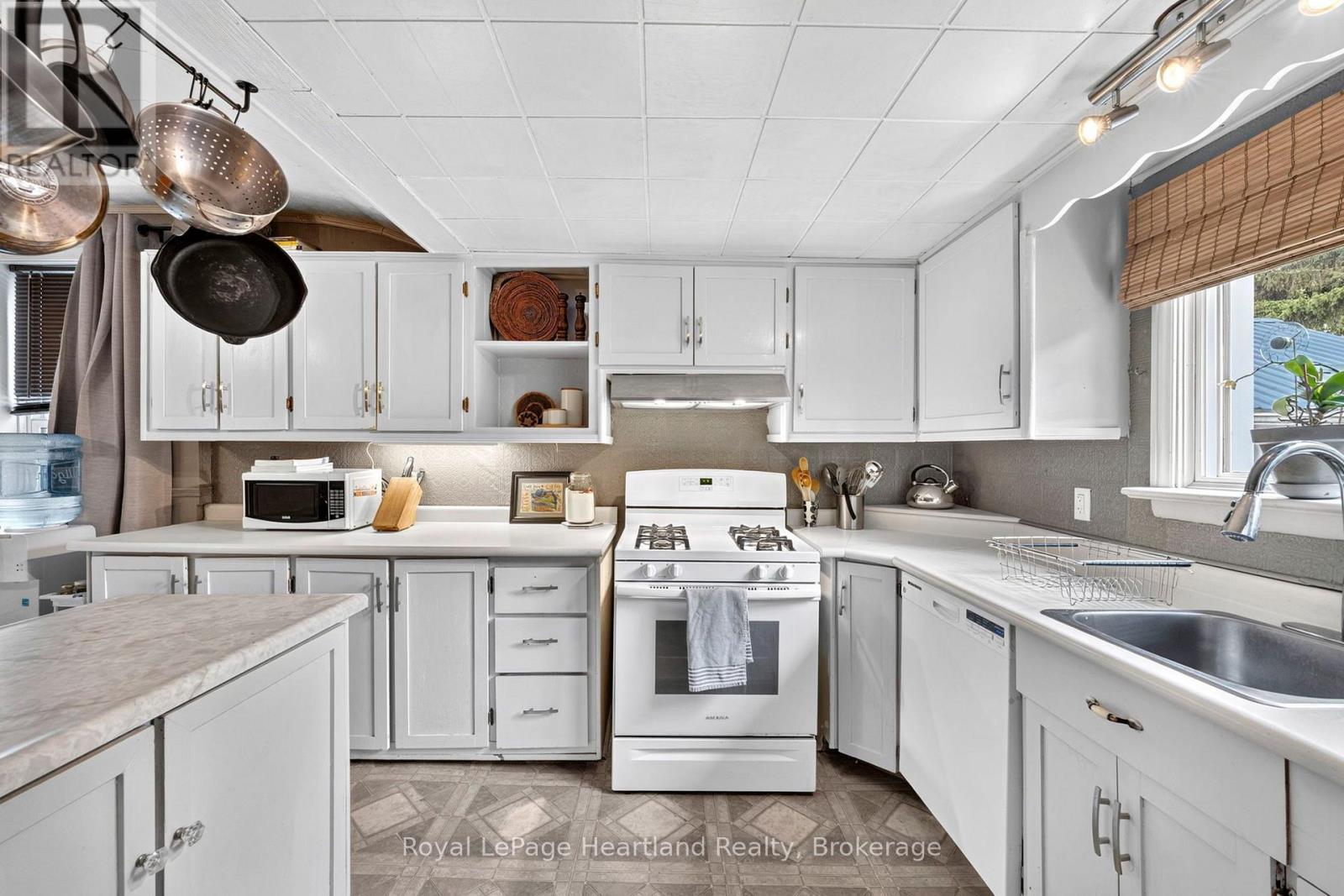 39968 KIPPEN ROAD - 21