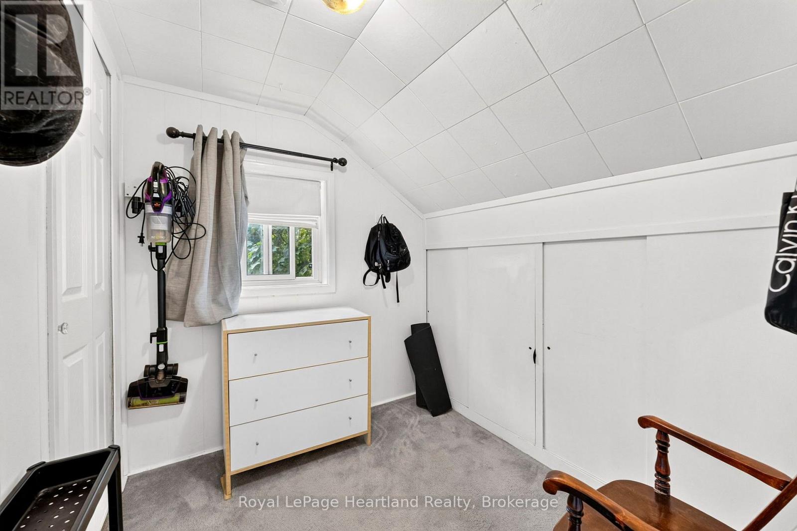 39968 KIPPEN ROAD - 32