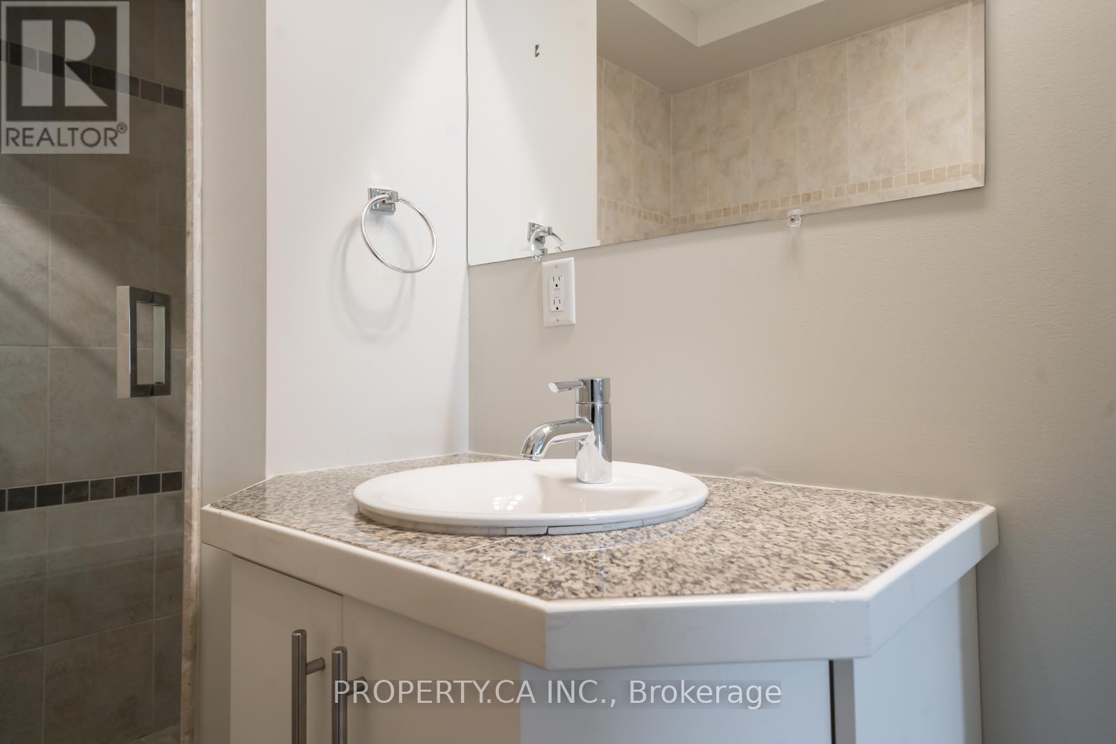 #2 473 DUPONT STREET - Image 29