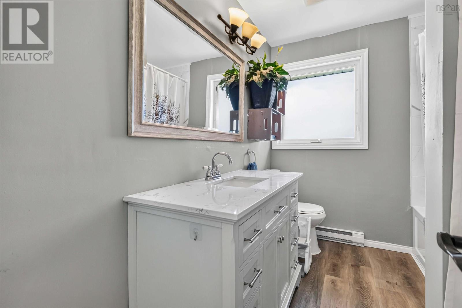 1030 Sackville Drive - 12