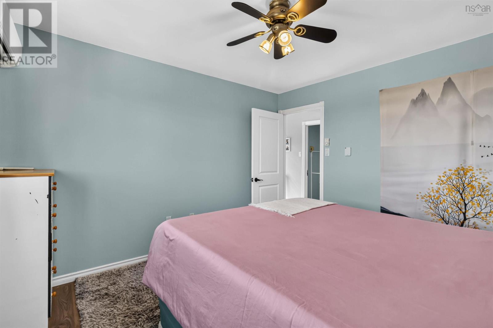 1030 Sackville Drive - Image 15