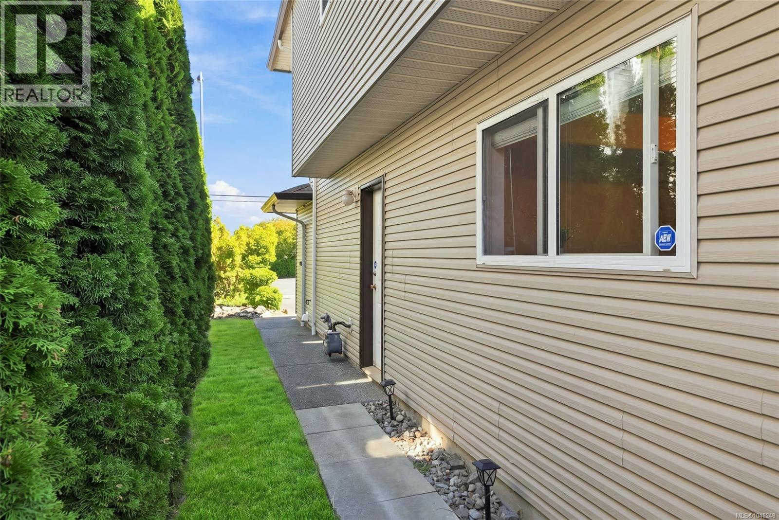 6075 Brickyard Rd - 58