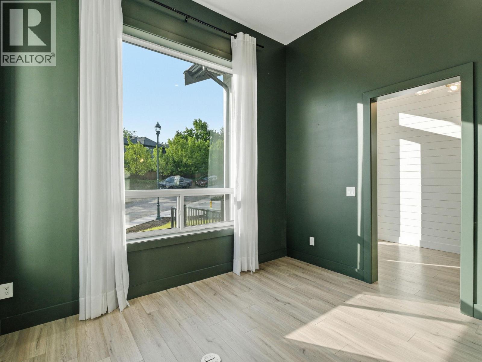  5300 Hedeman Court, Kelowna