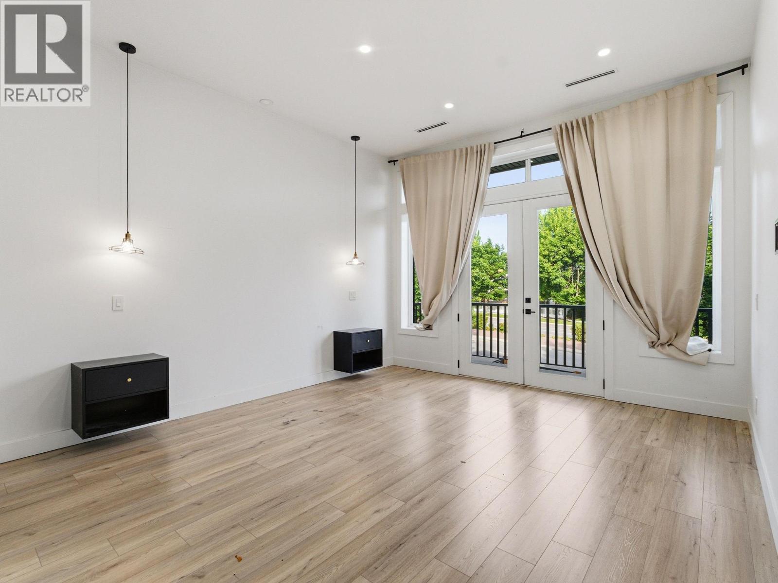  5300 Hedeman Court, Kelowna