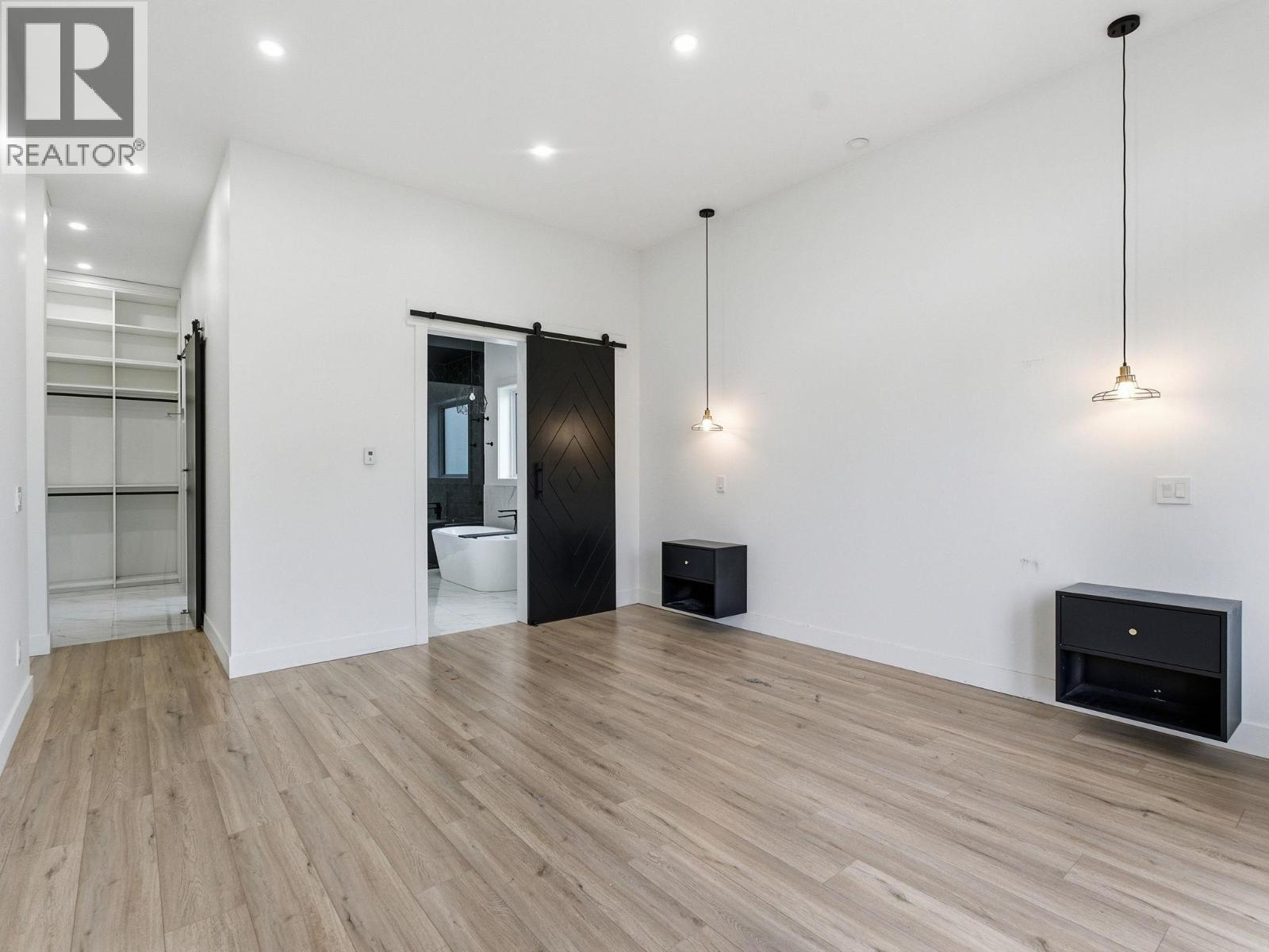  5300 Hedeman Court, Kelowna