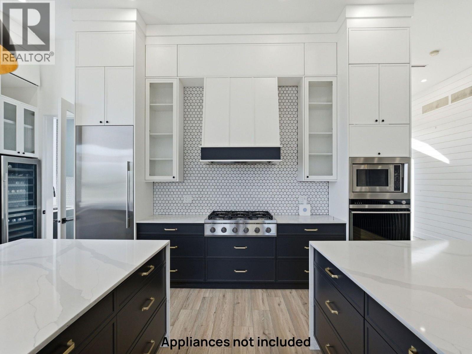  5300 Hedeman Court, Kelowna