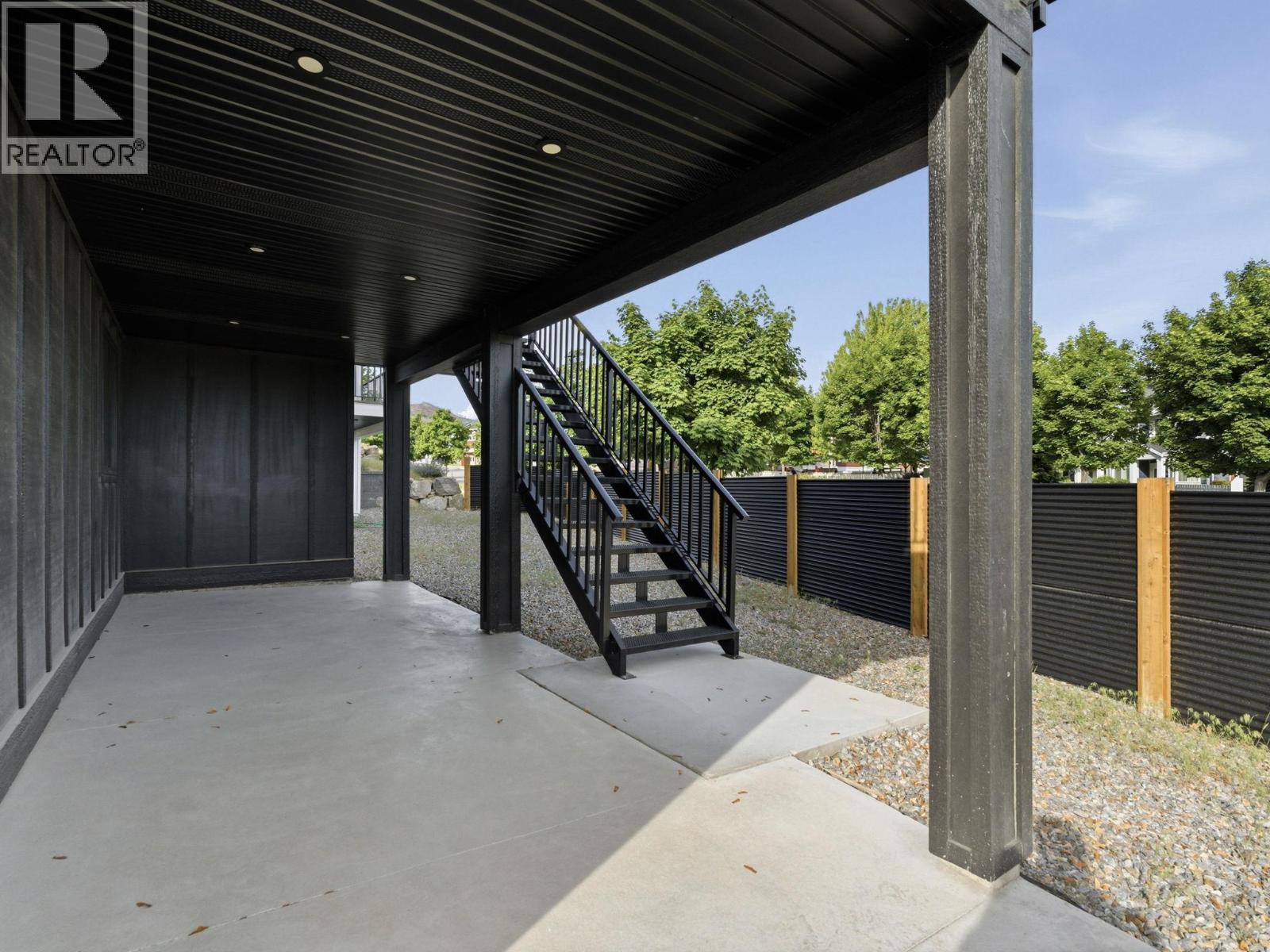  5300 Hedeman Court, Kelowna
