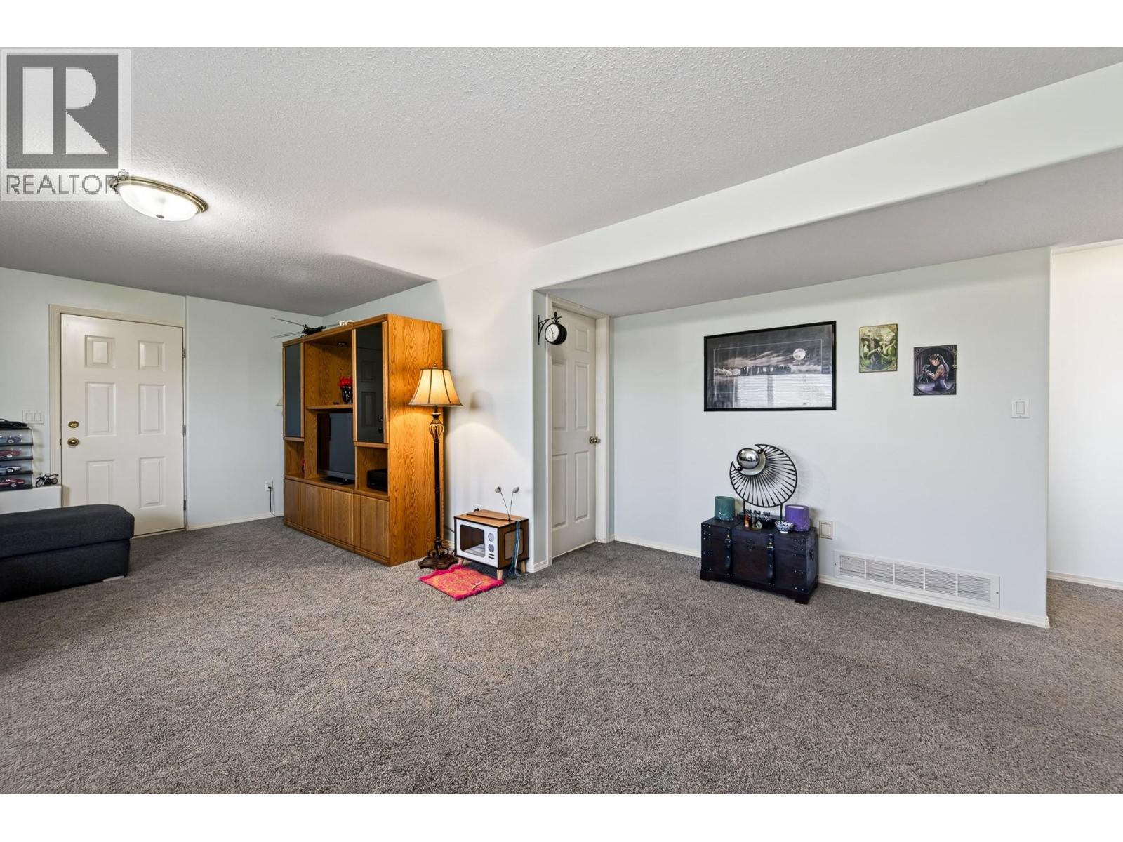 #8 2022 PACIFIC Way - Image 20