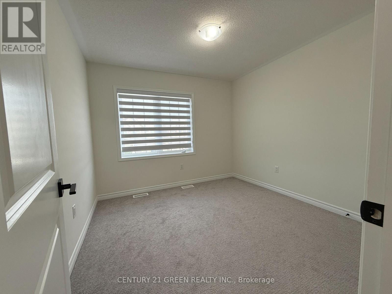 415 REMEMBRANCE ROAD - 22