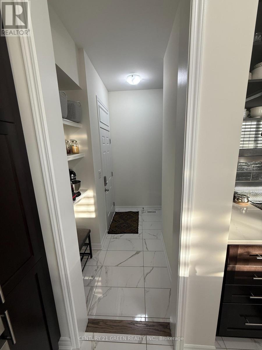 415 REMEMBRANCE ROAD - 33