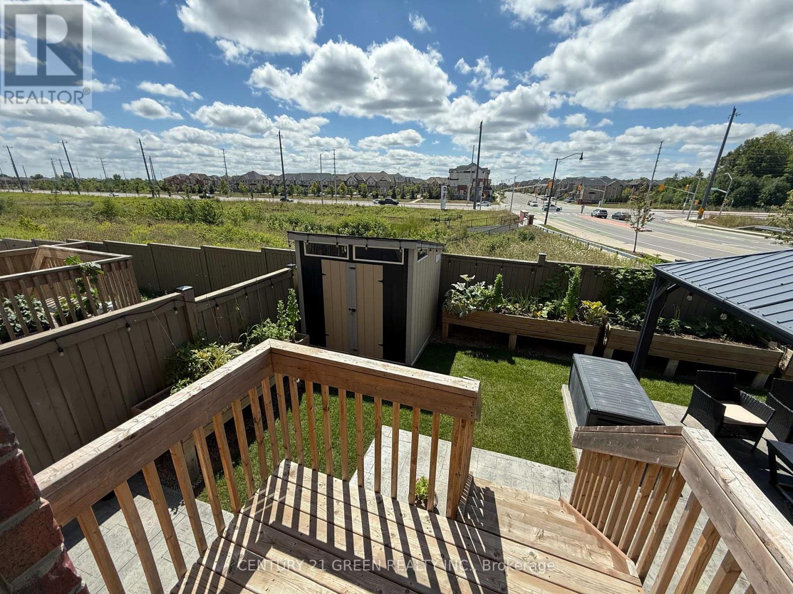 415 REMEMBRANCE ROAD - 44