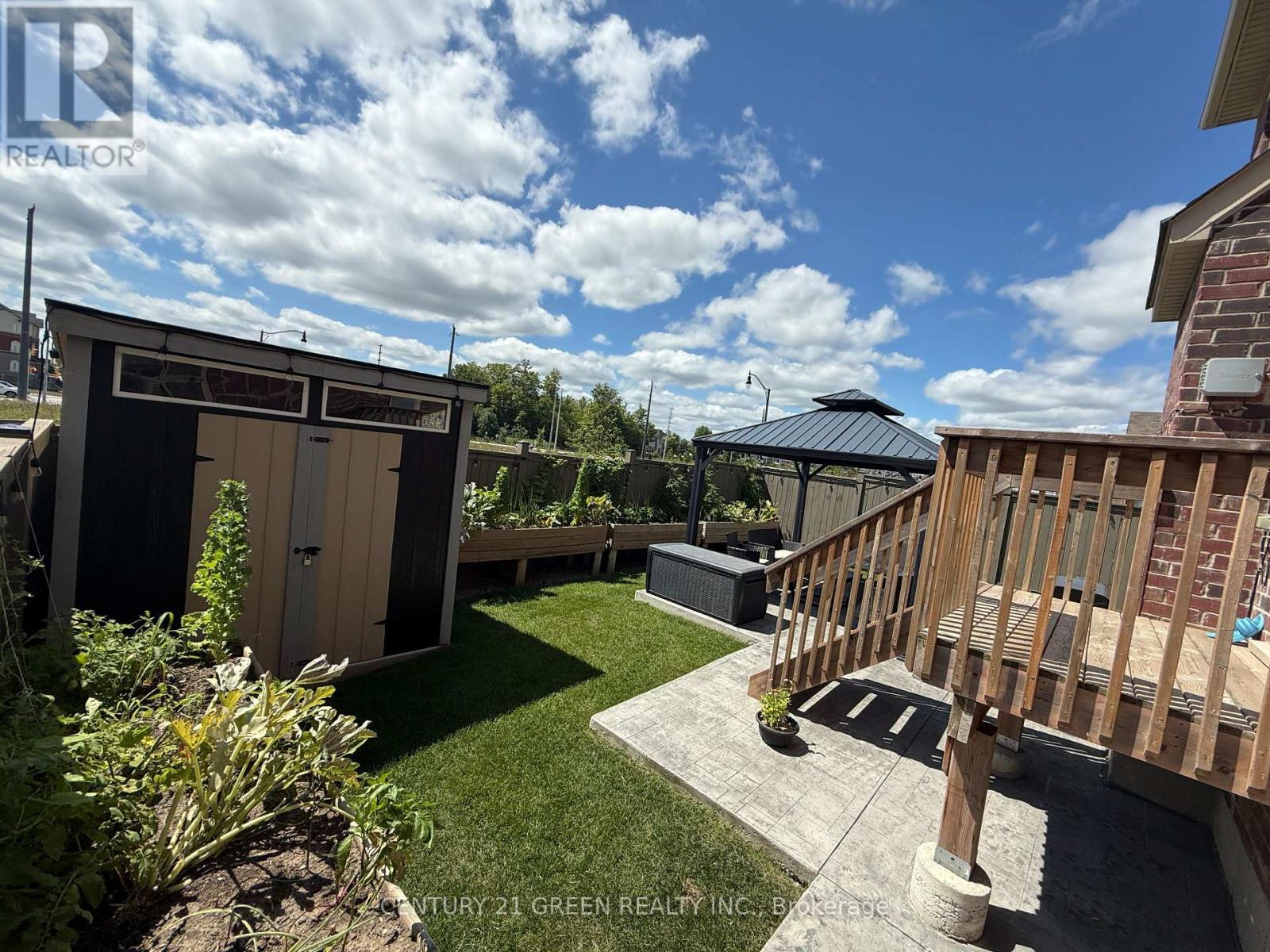 415 REMEMBRANCE ROAD - 45