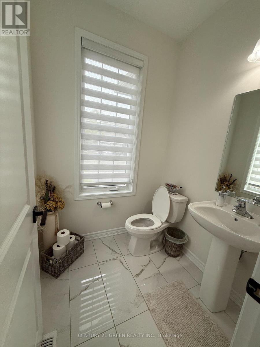 415 REMEMBRANCE ROAD - 5