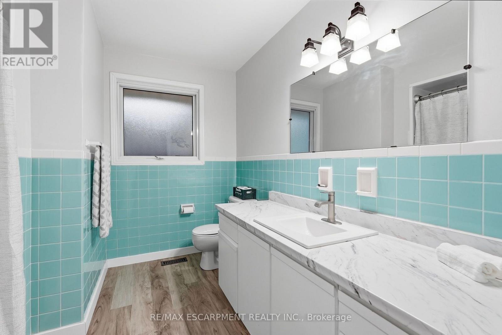 10 TAYLOR CRESCENT - 20