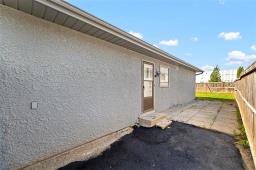 286 Barnham Crescent, Winnipeg, MB R2R2T6 Photo 33