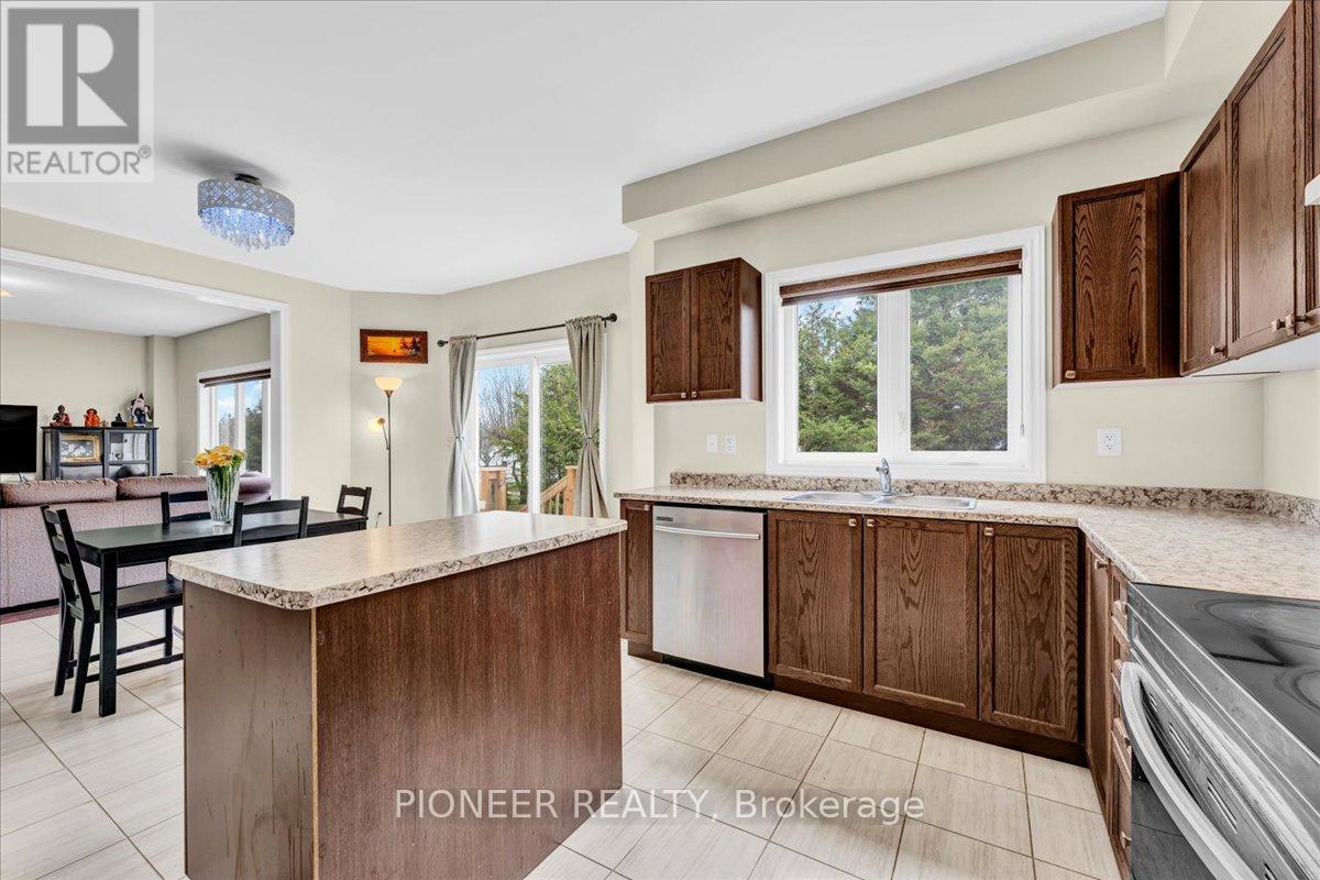 5 TODD CRESCENT - 18